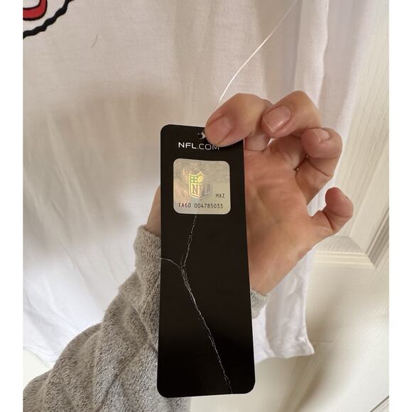 Kansas City Chiefs Women's V-Neck Short Sleeve T-Shirt NFL Licensed, Size L - Picture 6 of 7